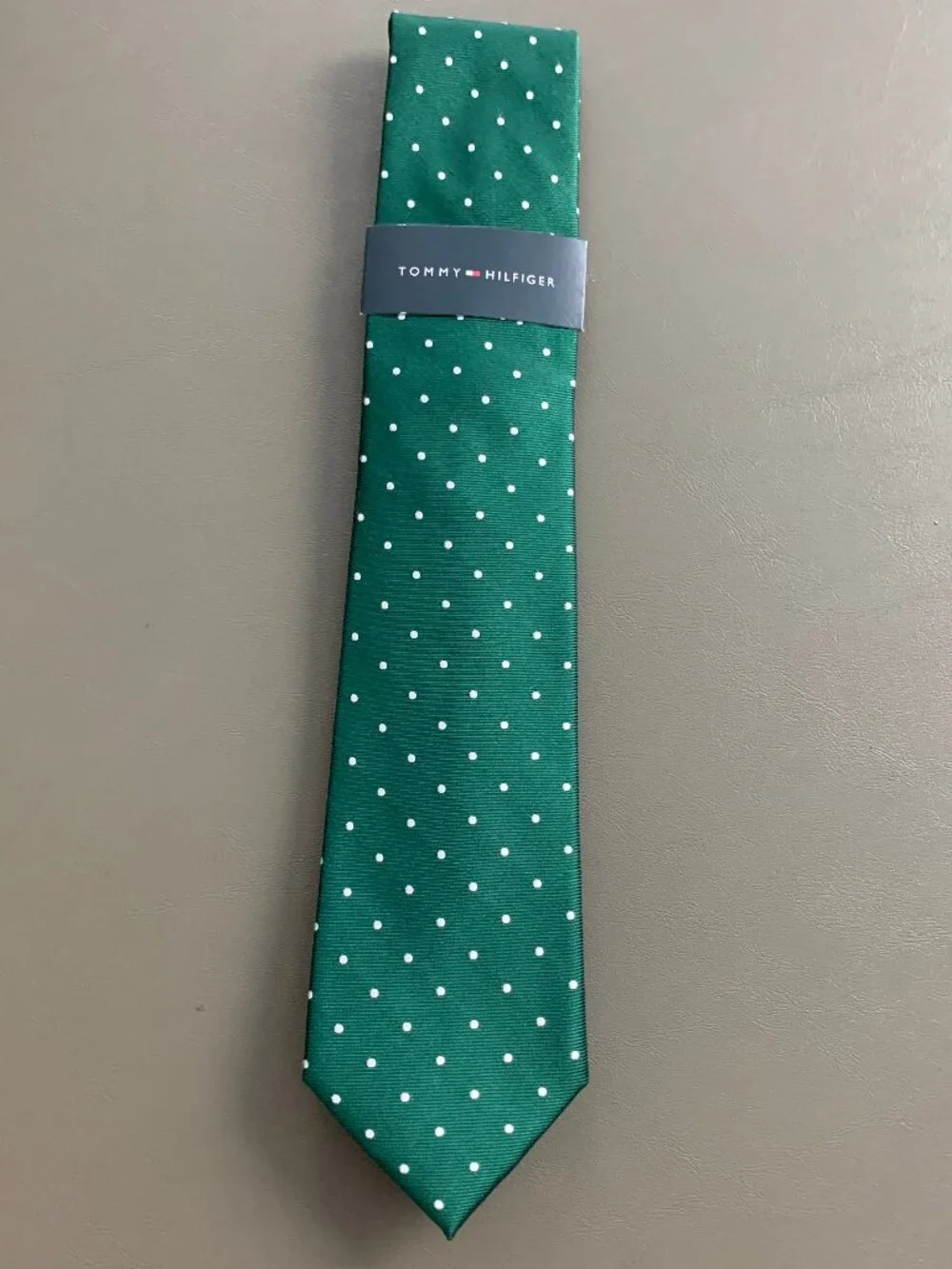 Tommy Hilfiger Men's 3'' Silk Blend Neck Tie, Green Festive Dot, One Size